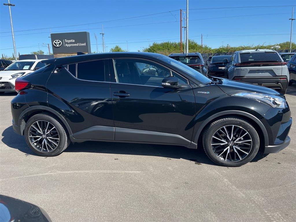 Toyota C-HR 1,8 Hybrid Selected Multidrive S 122HK 5d Aut. - Image 4