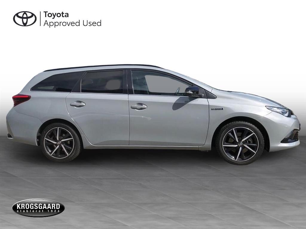 Toyota Auris Touring Sports 1,8 Hybrid H2 Selected Bi-tone 136HK Stc Aut. - Image 8