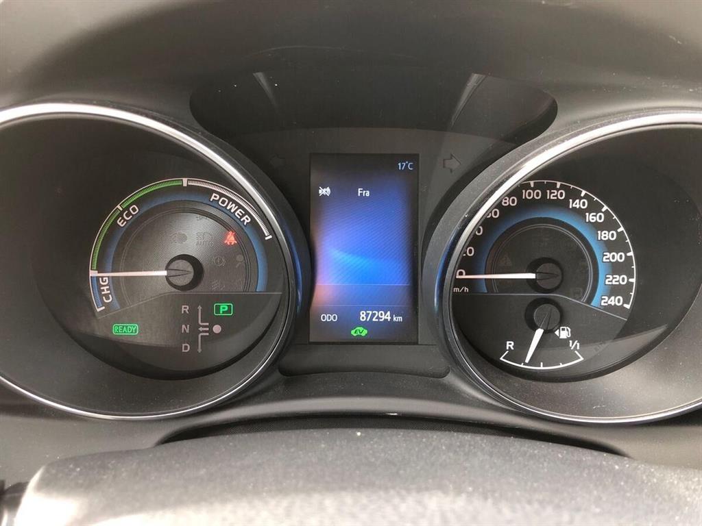 Toyota Auris Touring Sports 1,8 Hybrid H2 Selected Bi-tone 136HK Stc Aut. - Image 13