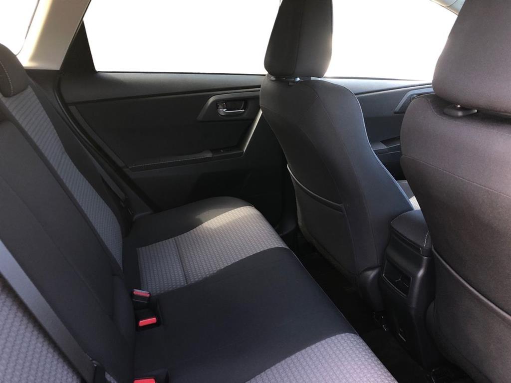 Toyota Auris Touring Sports 1,8 Hybrid H2 Selected Bi-tone 136HK Stc Aut. - Image 16