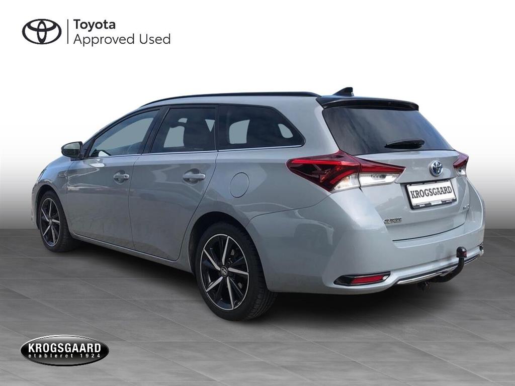 Toyota Auris Touring Sports 1,8 Hybrid H2 Selected Bi-tone 136HK Stc Aut. - Image 3