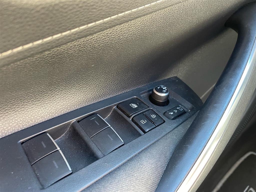 Toyota Corolla Touring Sports 1,8 Hybrid H3 Smart E-CVT 122HK Stc Trinl. Gear - Image 14