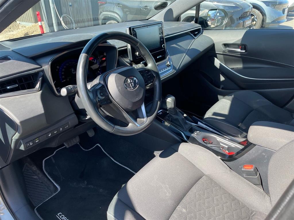 Toyota Corolla Touring Sports 1,8 Hybrid H3 Smart E-CVT 122HK Stc Trinl. Gear - Image 4