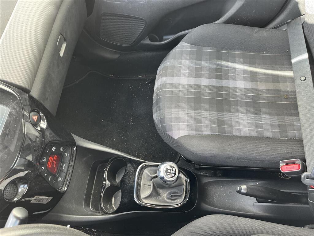 Peugeot 108 1,0 e-Vti Allure+ 72HK 5d - Image 17