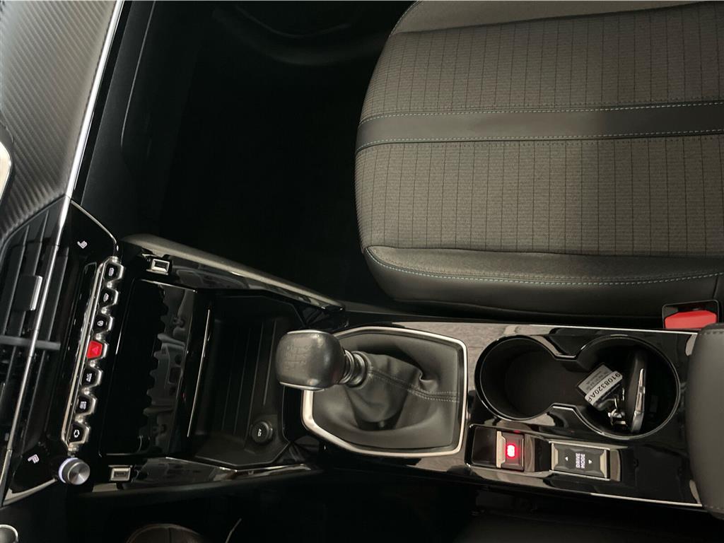 Peugeot 208 1,2 PureTech Allure Sky 100HK 5d 6g - Image 19