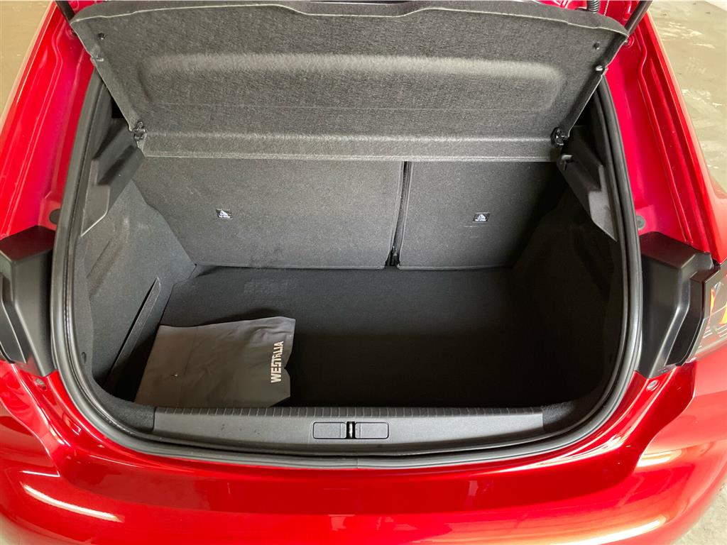 Peugeot 208 1,2 PureTech Allure Sky 100HK 5d 6g - Image 27