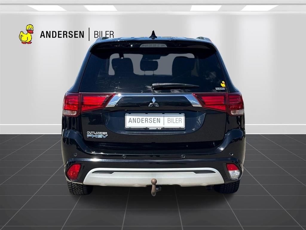 Mitsubishi Outlander 2,4 PHEV Plugin-hybrid Limited 4WD 224HK 5d 6g Trinl. Gear - Image 9