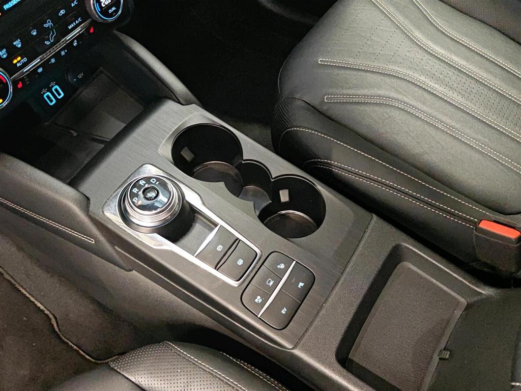 Ford Kuga 2,5 Plugin-hybrid Vignale CVT 225HK 5d Trinl. Gear - Image 13