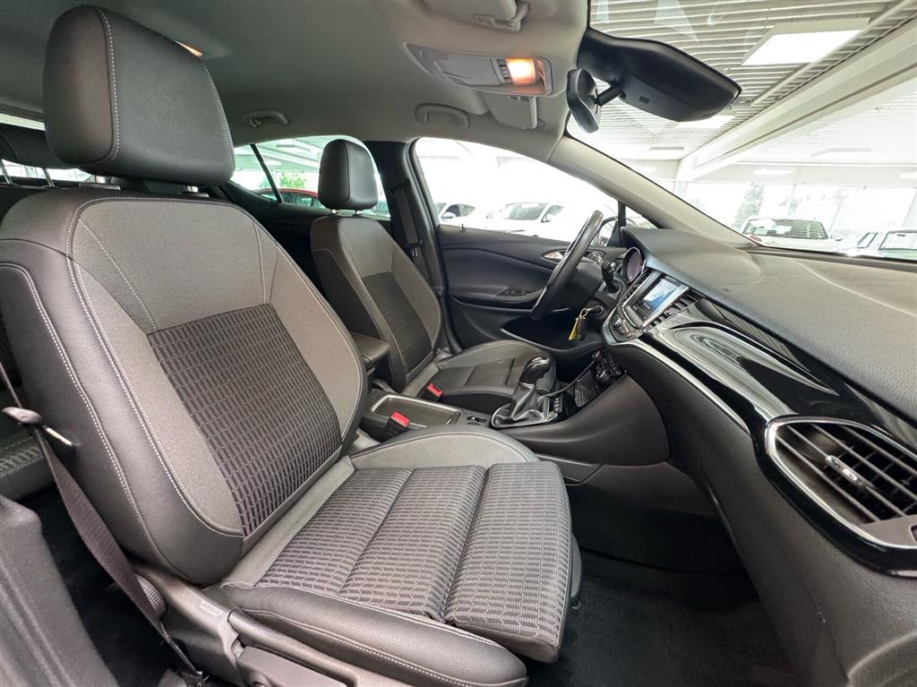 Opel Astra 1,2 Turbo Elegance 110HK 5d 6g - Image 10