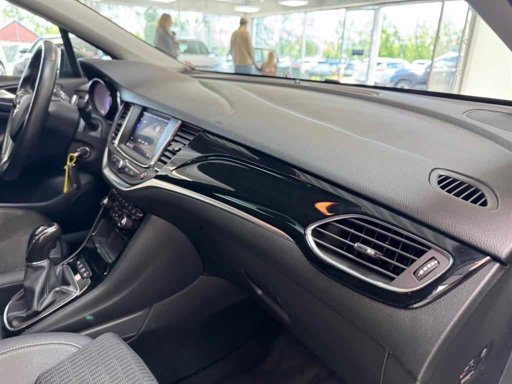 Opel Astra 1,2 Turbo Elegance 110HK 5d 6g - Image 5