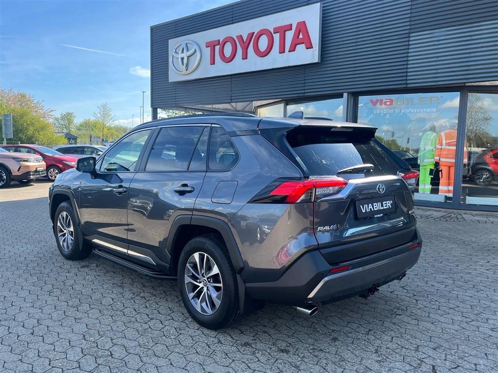 Toyota RAV4 2,5 Hybrid H3 218HK 5d 6g Aut. - Image 2