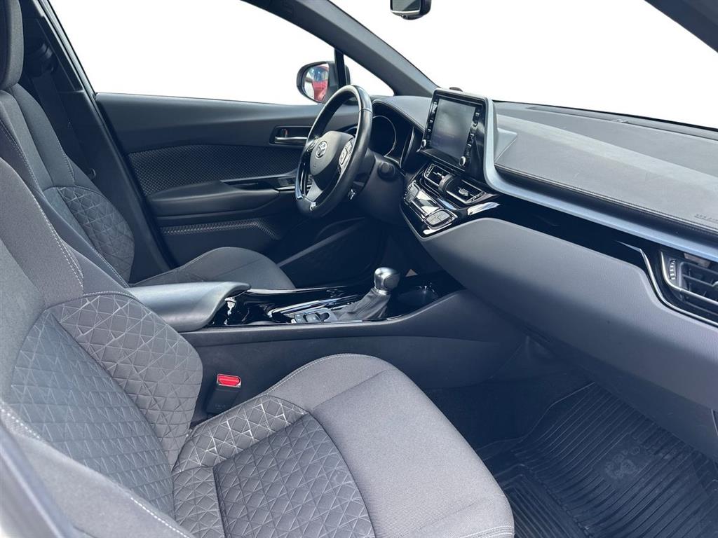 Toyota C-HR 1,8 Hybrid C-LUB Multidrive S 122HK 5d Aut. - Image 15