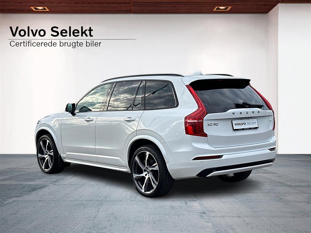 Volvo XC90 2,0 T8 Recharge Plugin-hybrid R-design AWD 455HK 5d 8g Aut. - Image 2