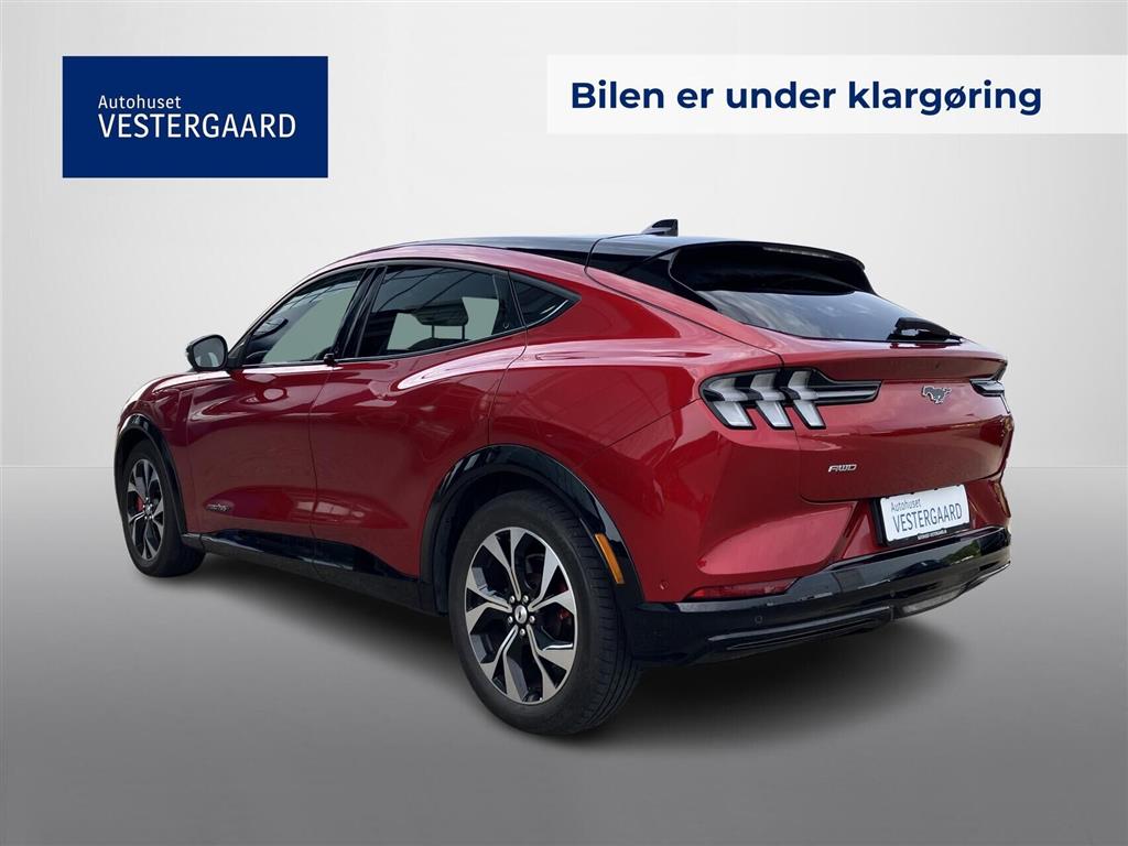Ford Mustang Mach-E EL UR AWD 351HK 5d Aut. - Image 3