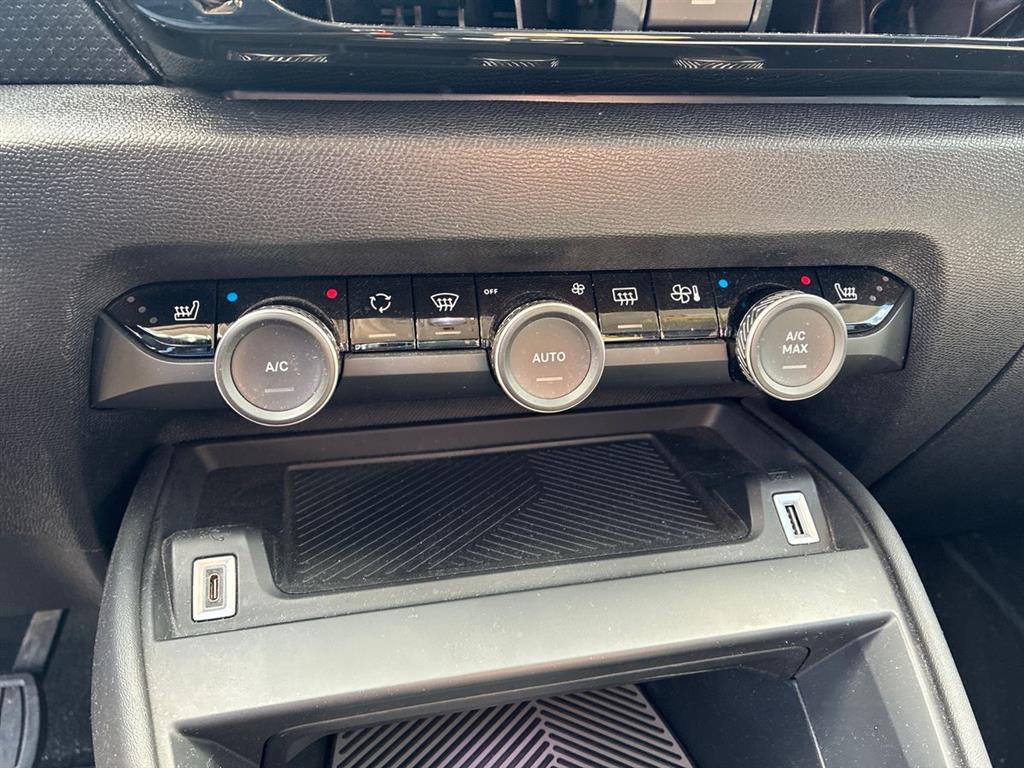 Citroën C4 1,2 PureTech Shine EAT8 130HK 5d 8g Aut. - Image 15