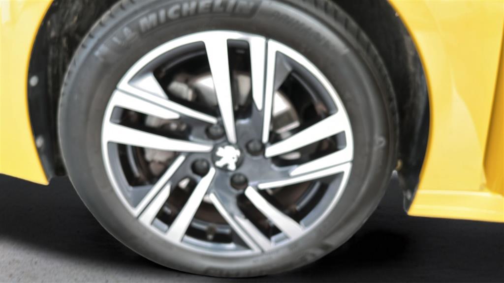 Peugeot 208 1,2 PureTech Selection Sport EAT8 100HK 5d 8g Aut. - Image 17