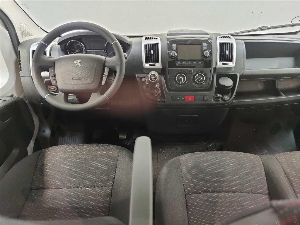 Peugeot Boxer 333 L2H2 2,2 BlueHDi Premium 140HK Van 6g - Image 8