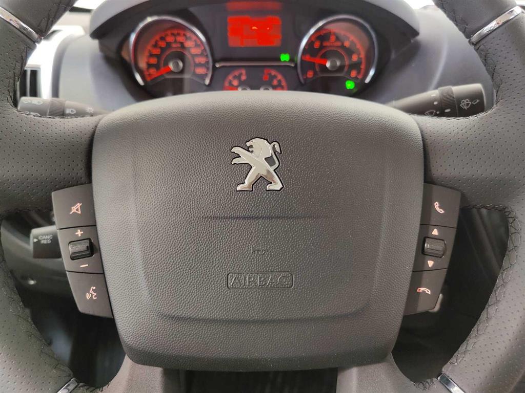 Peugeot Boxer 333 L2H2 2,2 BlueHDi Premium 140HK Van 6g - Image 9