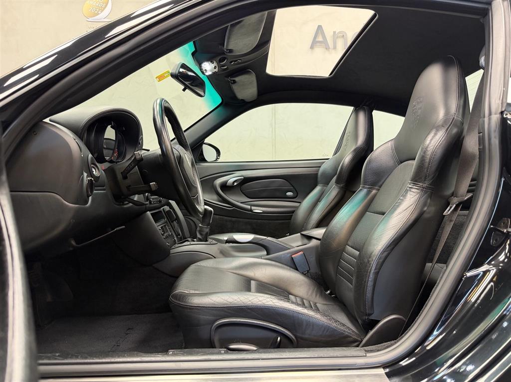 Porsche 911 Turbo 3,6 B Turbo 4x4 420HK 2d 6g - Image 6