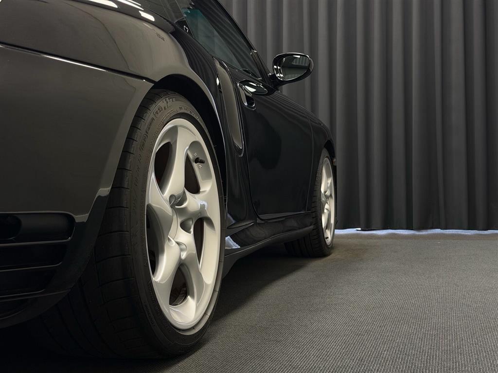 Porsche 911 Turbo 3,6 B Turbo 4x4 420HK 2d 6g - Image 13