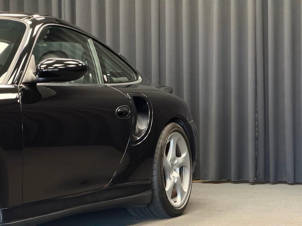 Porsche 911 Turbo 3,6 B Turbo 4x4 420HK 2d 6g - Image 23