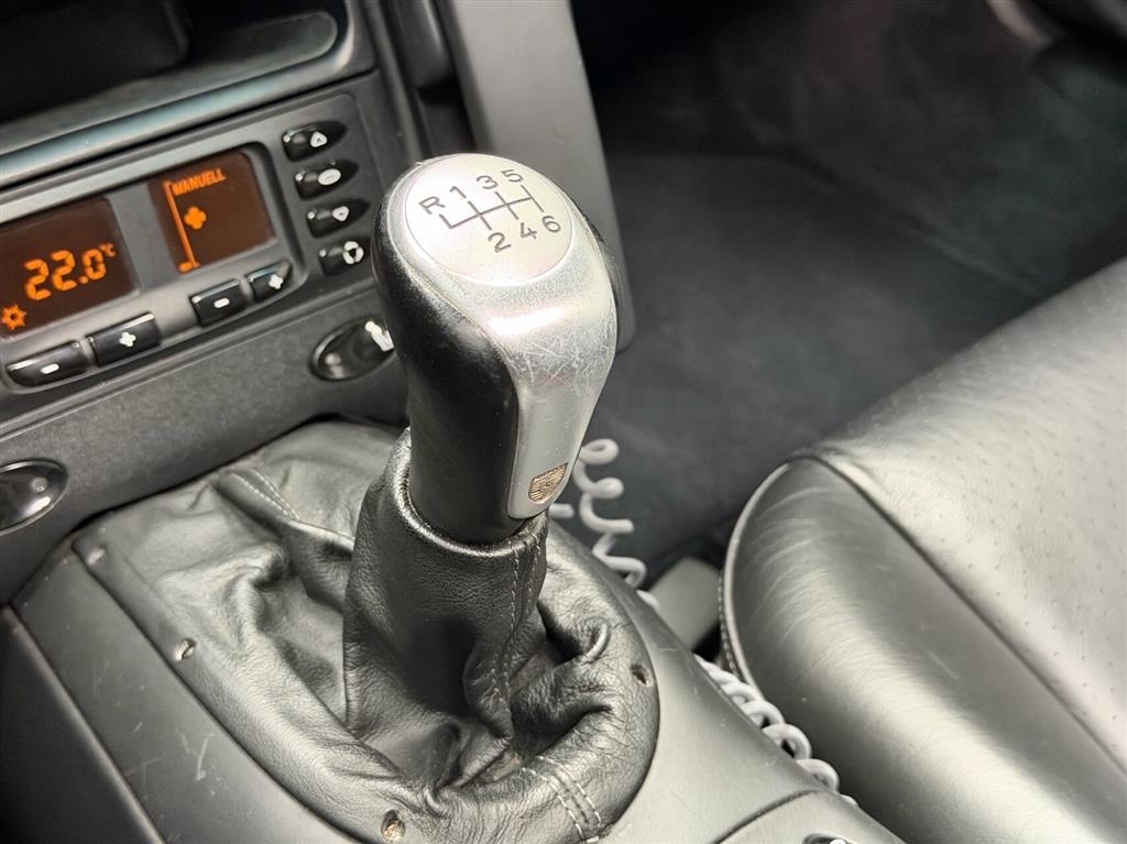 Porsche 911 Turbo 3,6 B Turbo 4x4 420HK 2d 6g - Image 37
