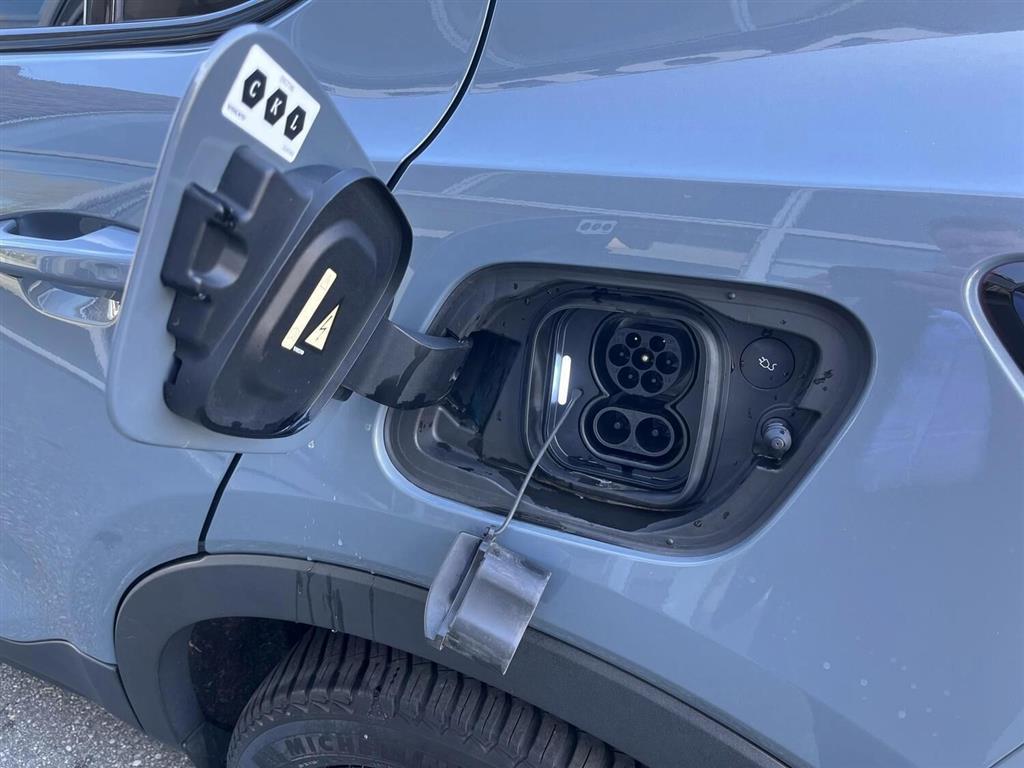Volvo C40 P6 Recharge Ultimate 231HK 4d Aut. - Image 18