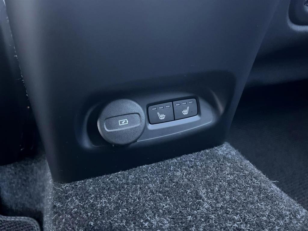 Volvo C40 P6 Recharge Ultimate 231HK 4d Aut. - Image 21