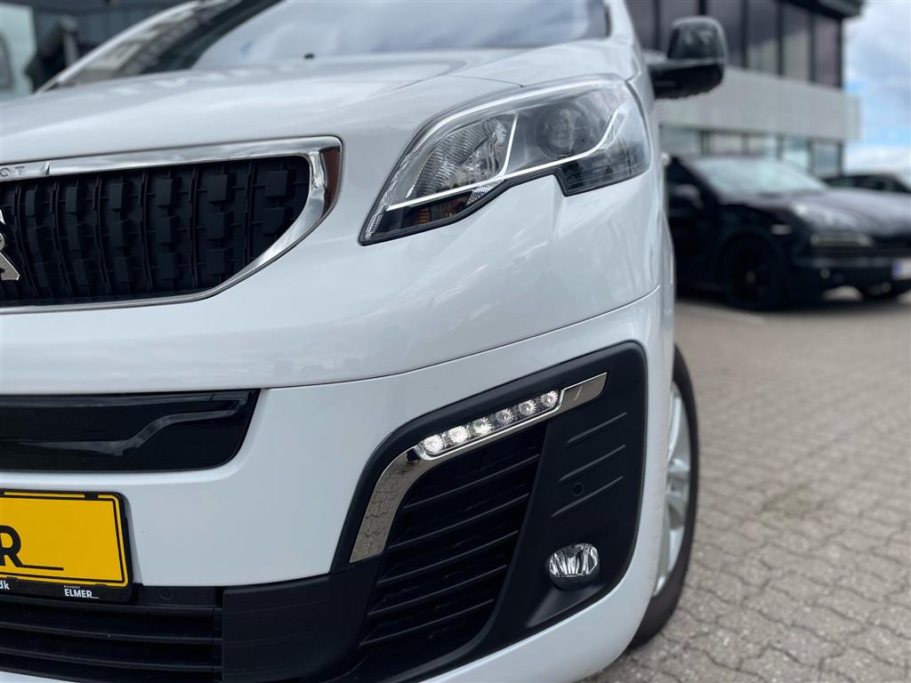 Peugeot e-Expert L3 EL Ultimate 136HK Van Aut. - Image 2