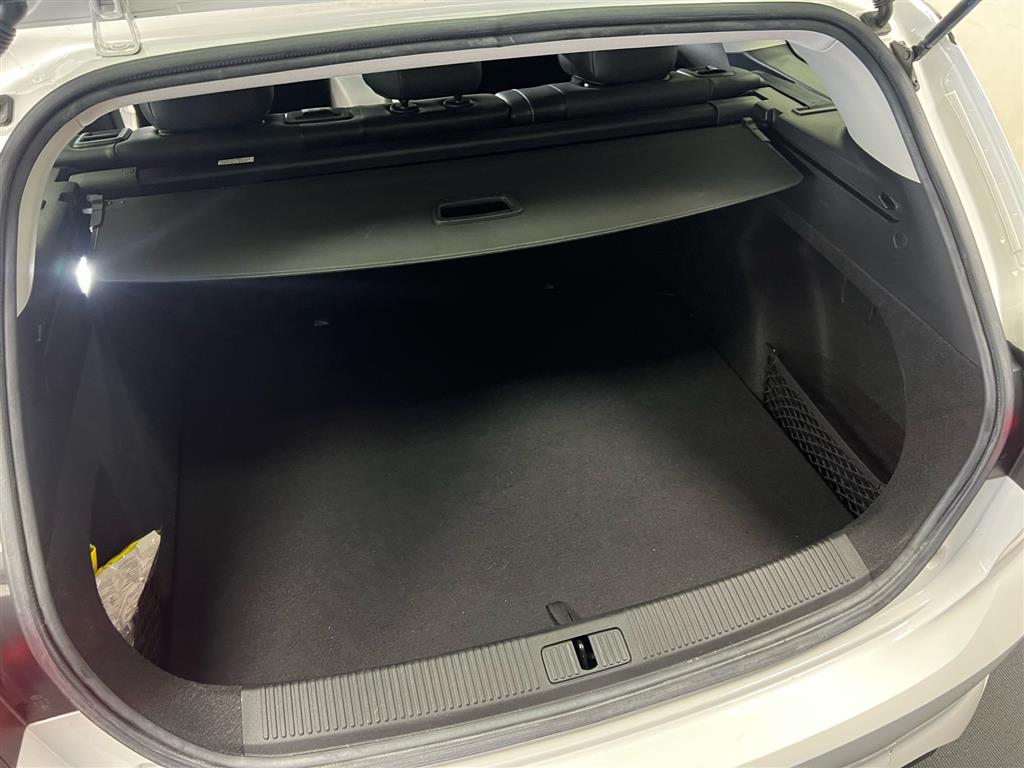 MG MG5 Electric EL Standard Range Luxury 177HK Stc Trinl. Gear - Image 8