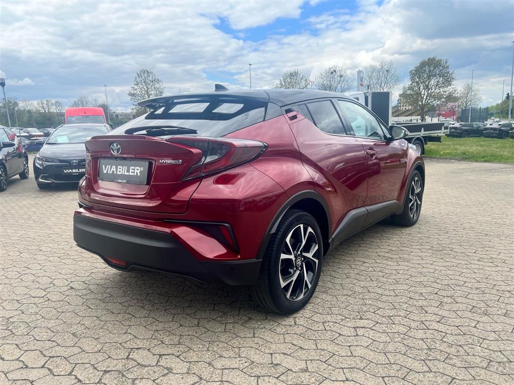 Toyota C-HR 1,8 Hybrid C-LUB Business LED Bi-tone Multidrive S 122HK 5d Aut. - Image 4