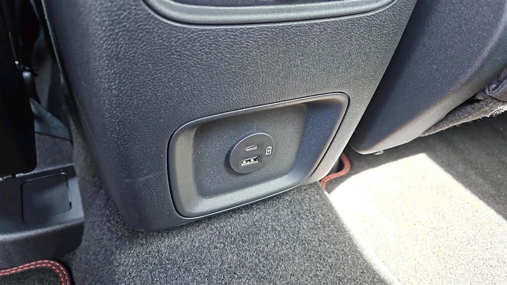 Ford Kuga 2,5 Plugin-hybrid ST-Line X CVT 225HK 5d Trinl. Gear - Image 8