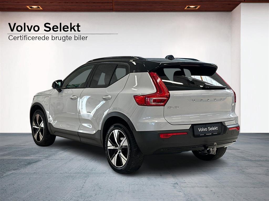 Volvo XC40 1,5 T5 Twin Engine Plugin-hybrid R-design 262HK 5d 7g Aut. - Image 2