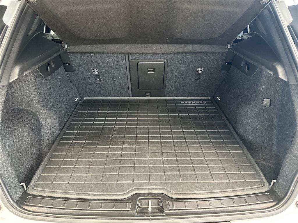 Volvo XC40 1,5 T5 Twin Engine Plugin-hybrid R-design 262HK 5d 7g Aut. - Image 14
