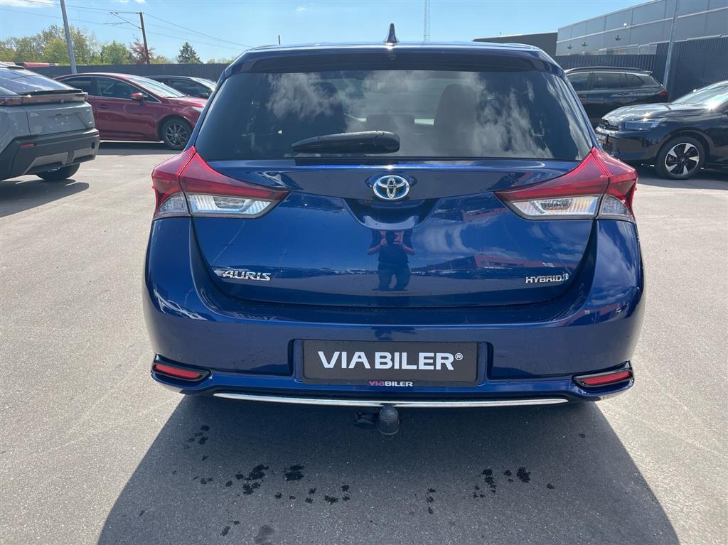 Toyota Auris 1,8 Hybrid H2 Selected 136HK 5d Aut. - Image 4