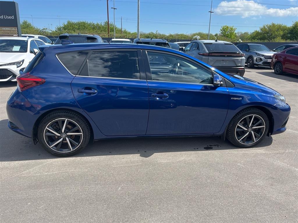 Toyota Auris 1,8 Hybrid H2 Selected 136HK 5d Aut. - Image 5