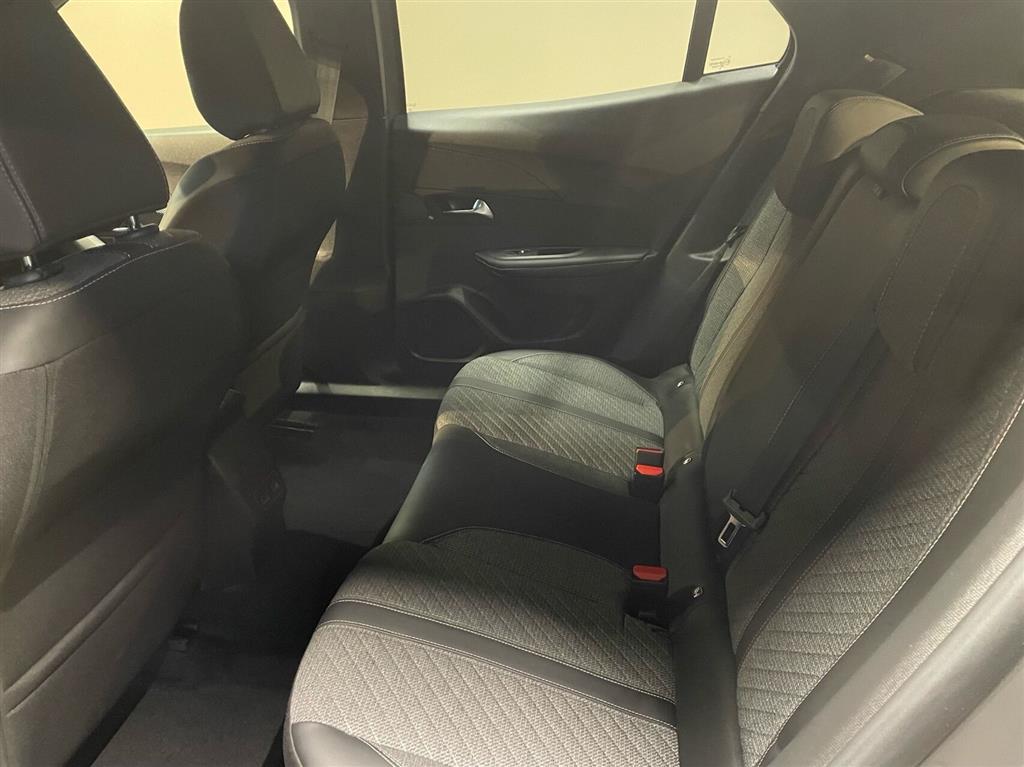 Peugeot 2008 1,2 PureTech Allure 100HK 5d 6g - Image 9