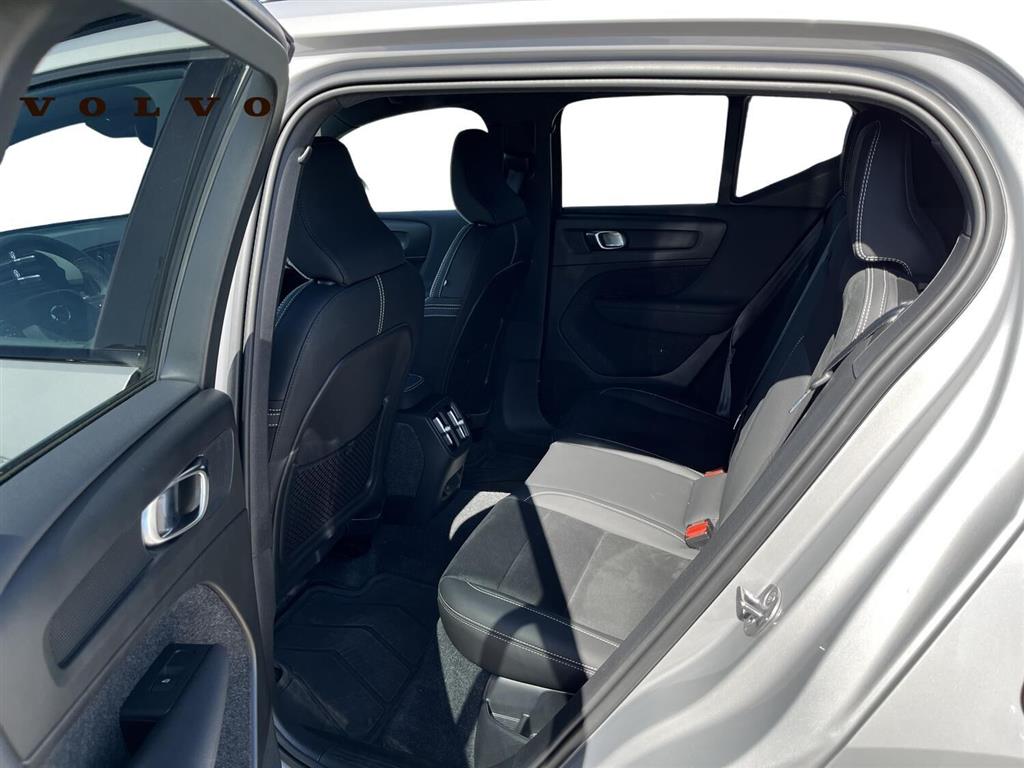 Volvo XC40 Recharge Twin Plus AWD 408HK 5d Aut. - Image 7