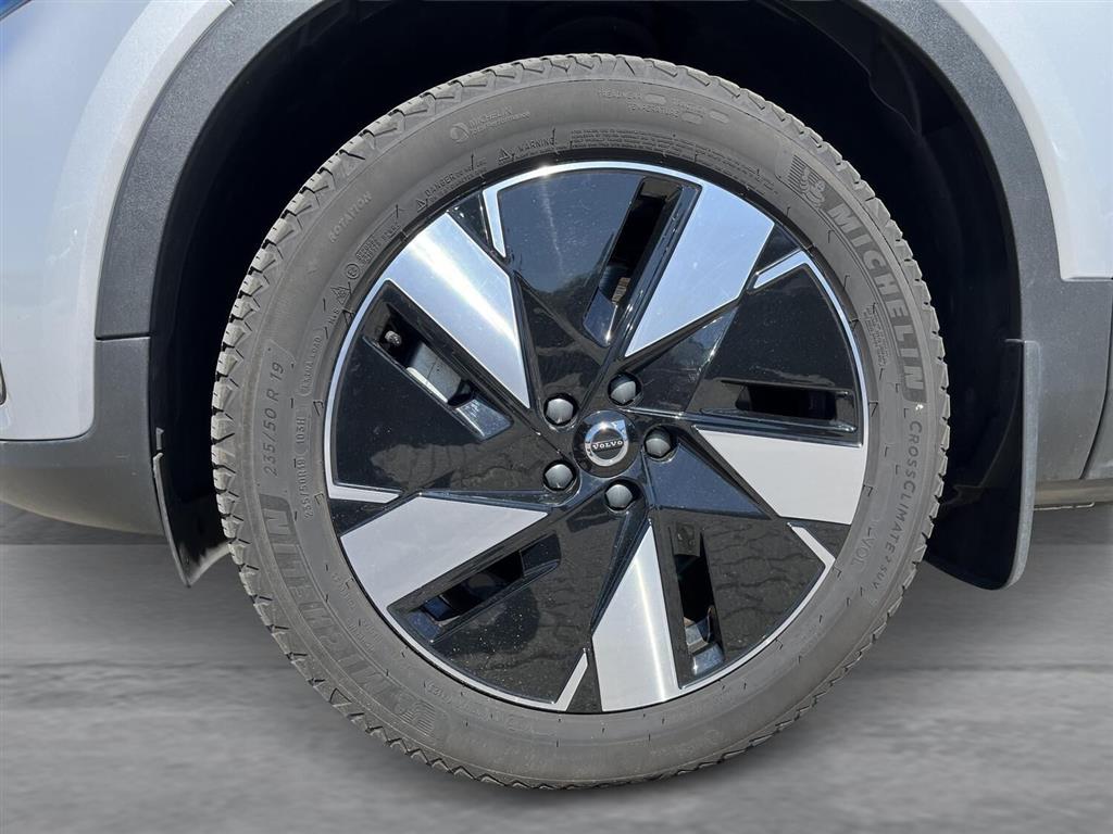 Volvo XC40 Recharge Twin Plus AWD 408HK 5d Aut. - Image 10