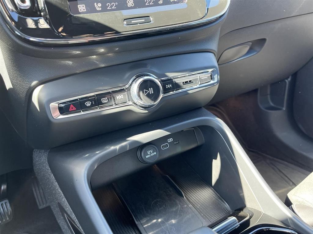 Volvo XC40 Recharge Twin Plus AWD 408HK 5d Aut. - Image 13