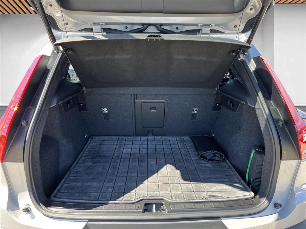 Volvo XC40 Recharge Twin Plus AWD 408HK 5d Aut. - Image 14