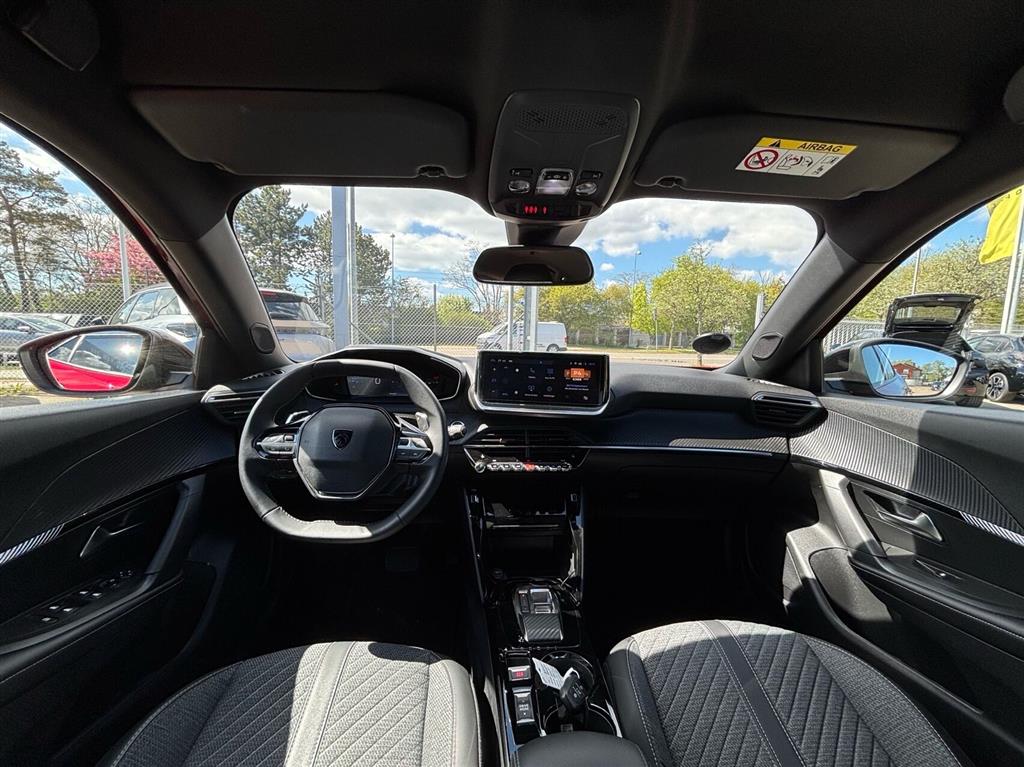 Peugeot 2008 1,2 PureTech Allure EAT8 130HK 5d 8g Aut. - Image 10