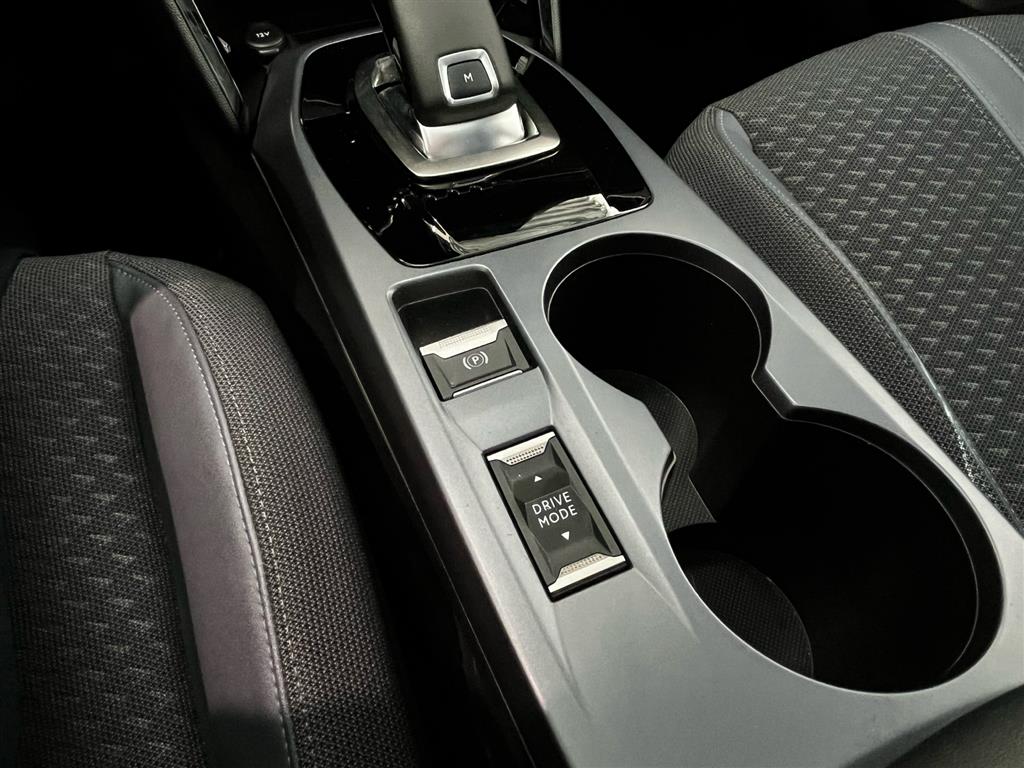 Peugeot 2008 1,2 PureTech Allure Pack EAT8 130HK 5d 8g Aut. - Image 18