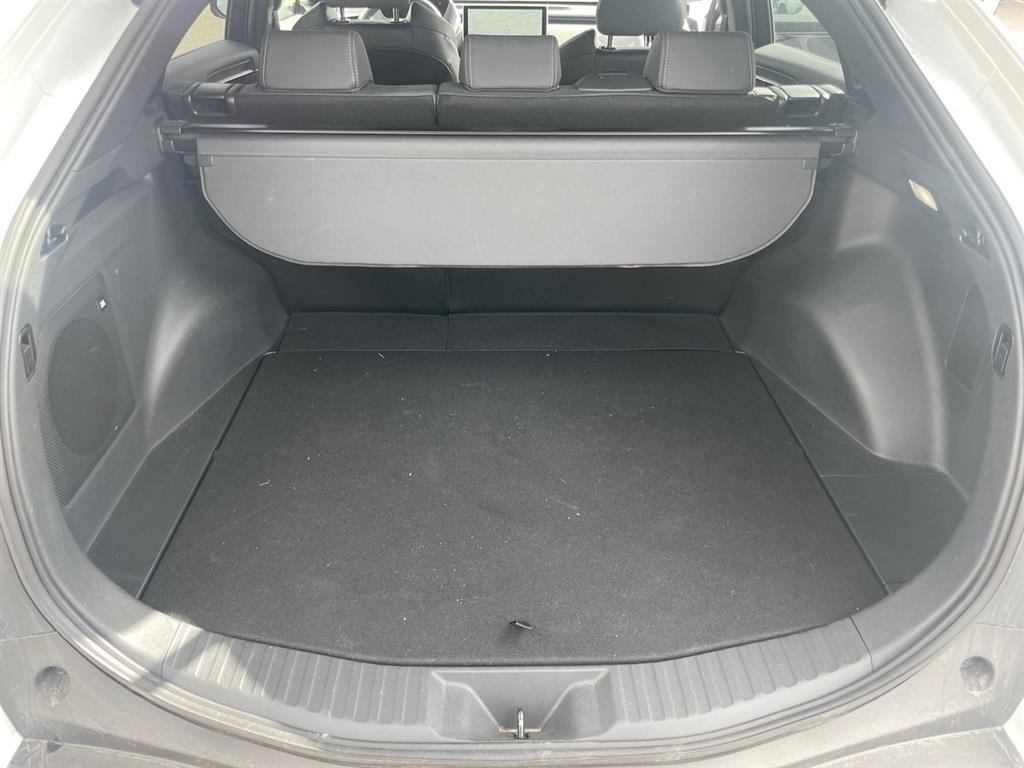 Toyota BZ4X EL Executive Premium 204HK 5d Aut. - Image 14