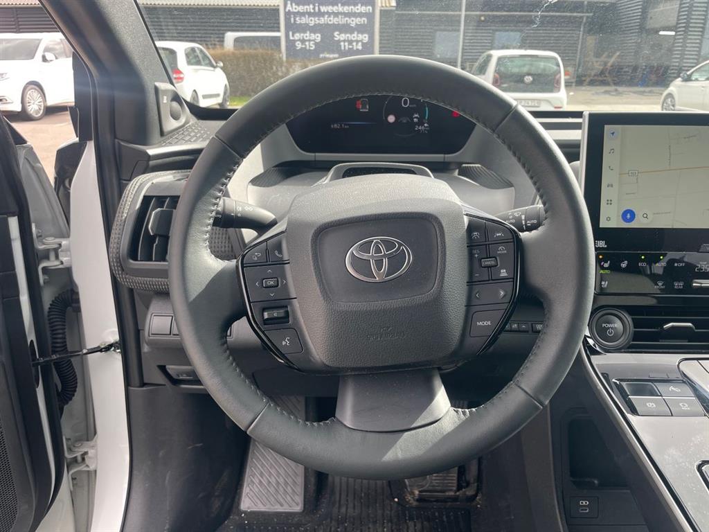 Toyota BZ4X EL Executive Premium 204HK 5d Aut. - Image 19
