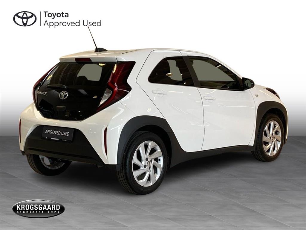 Toyota Aygo X 1.0 benzin (72 hk) Active - Image 6