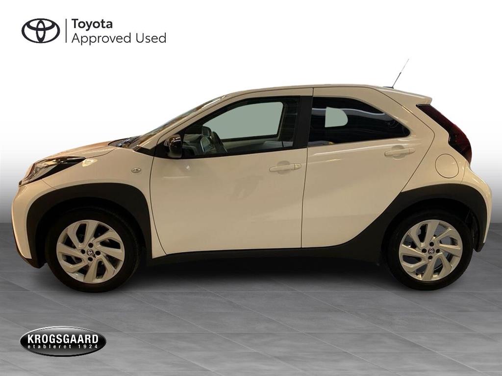 Toyota Aygo X 1.0 benzin (72 hk) Active - Image 2