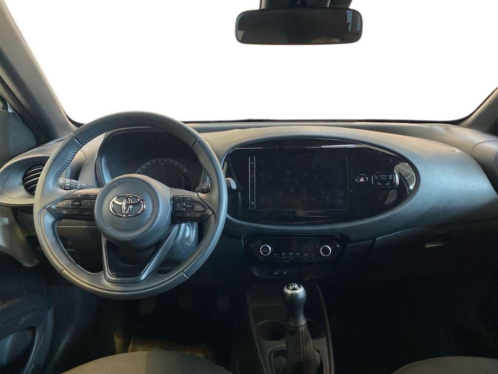 Toyota Aygo X 1.0 benzin (72 hk) Active - Image 14