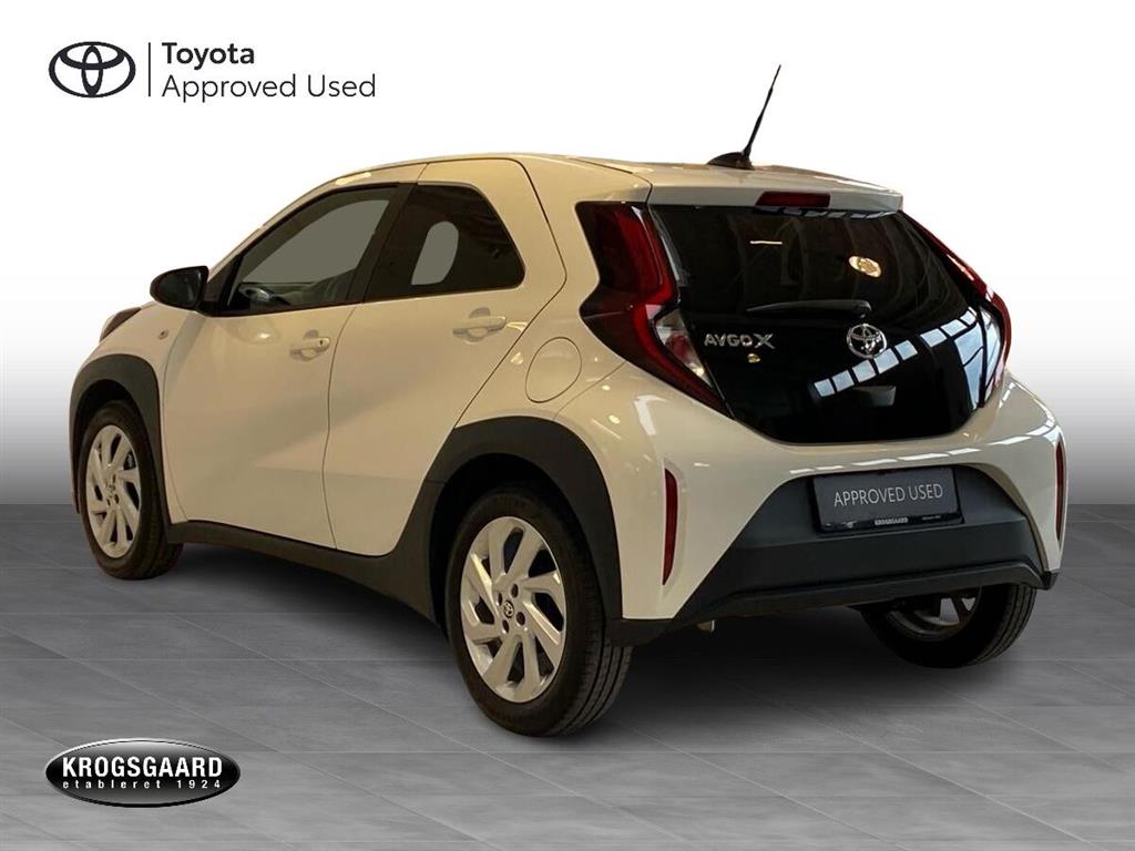Toyota Aygo X 1.0 benzin (72 hk) Active - Image 3