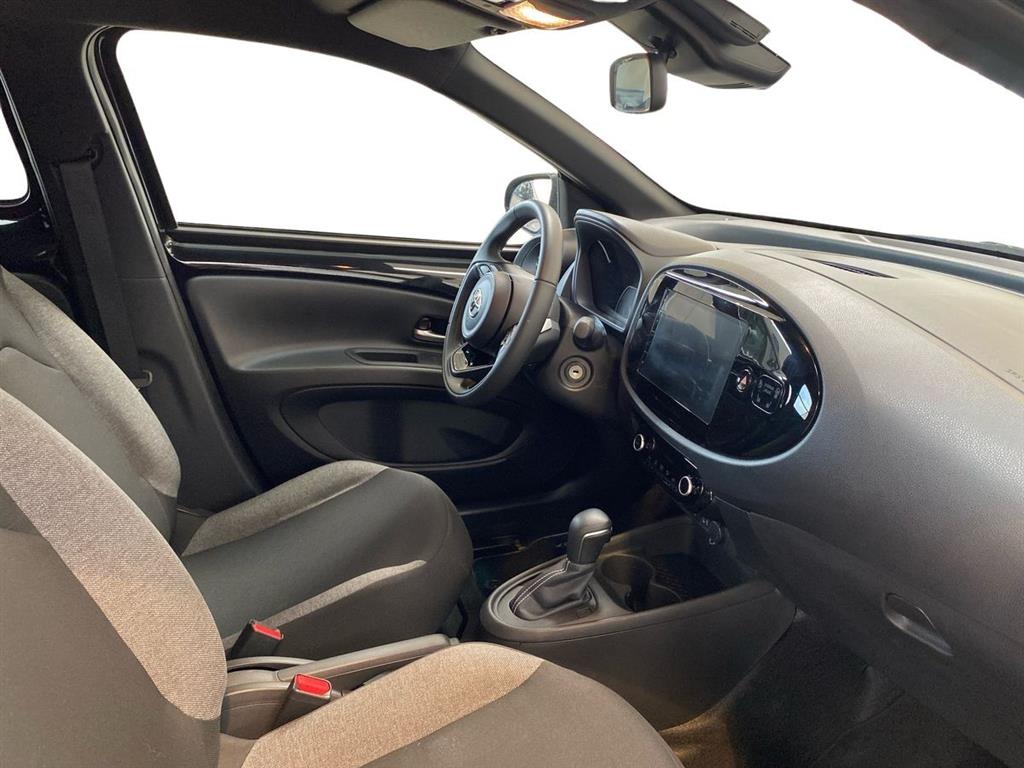 Toyota Aygo X 1,0 VVT-I Active 72HK 5d Aut. - Image 15